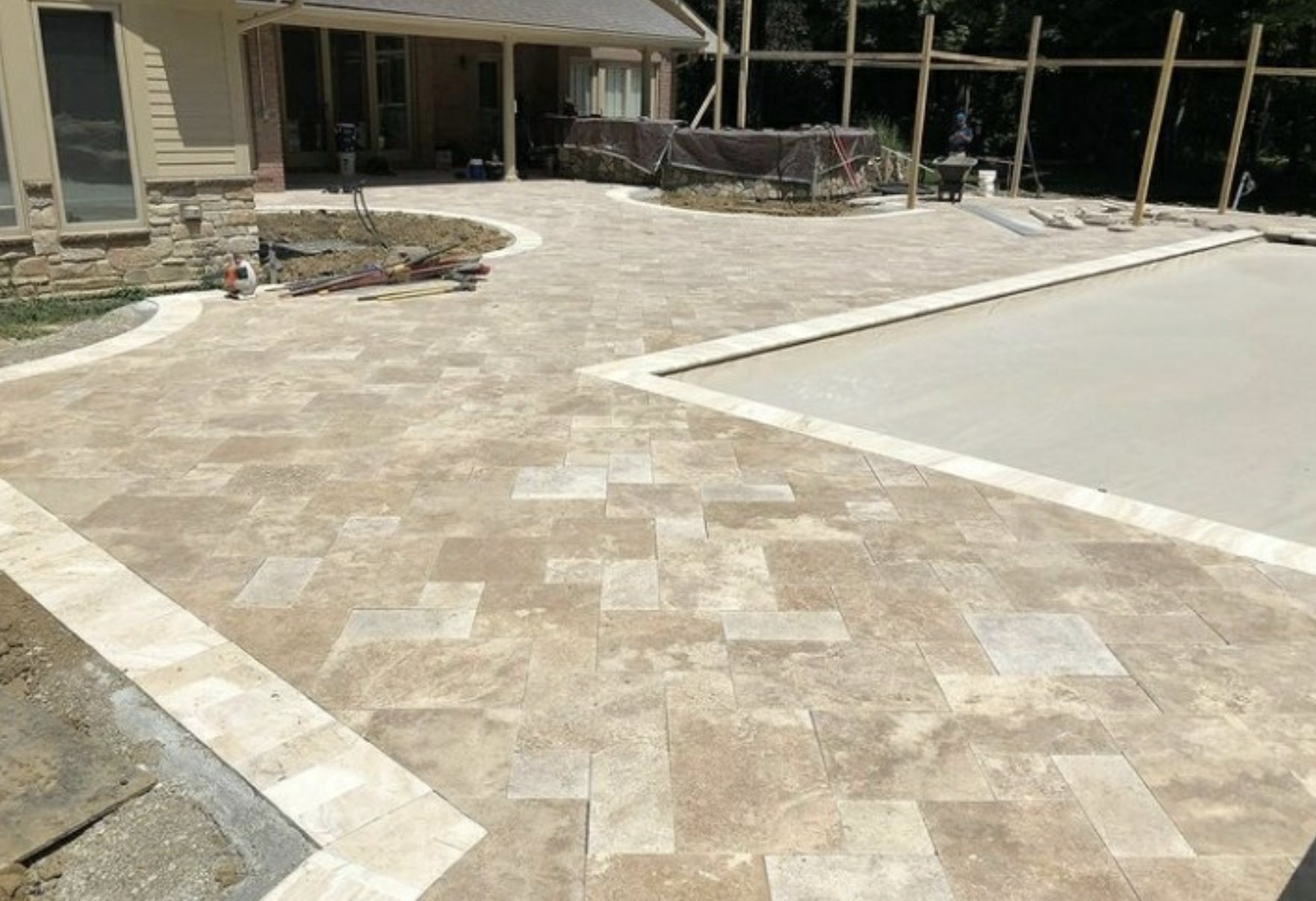 this image shows patio contractors in Chino Hills, California